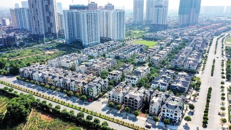 Đề nghị tiếp tục quy định đánh thuế cao với người có nhiều nhà, đất đầu cơ, đất bỏ hoang